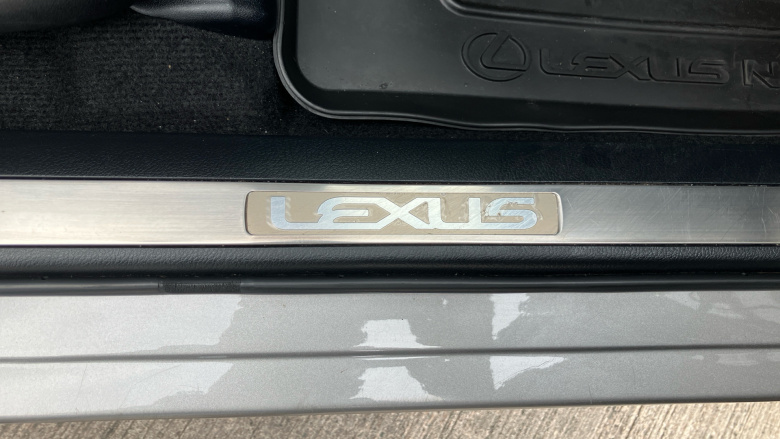 Lexus NX 300h 2.5 Takumi 5dr CVT [Pan roof] Hybrid Estate